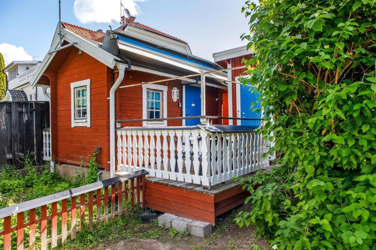 Simple Little Cottage In A Cozy Courtyard In Vimmerby Esterno foto